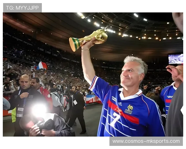 德尚执教生涯再添辉煌：率队斩获多项荣誉，法国足球教头书写传奇新篇章