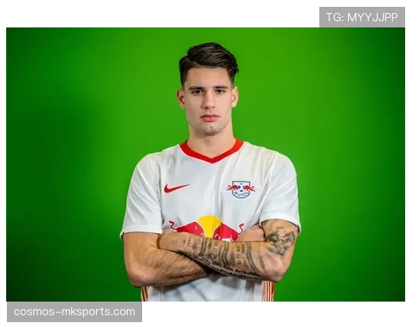 索博斯洛伊成利物浦中场引擎，近期表现稳健